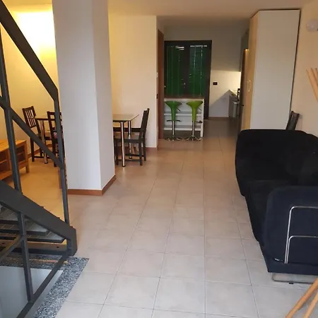 Penthouse Loft X7 People Lägenhet